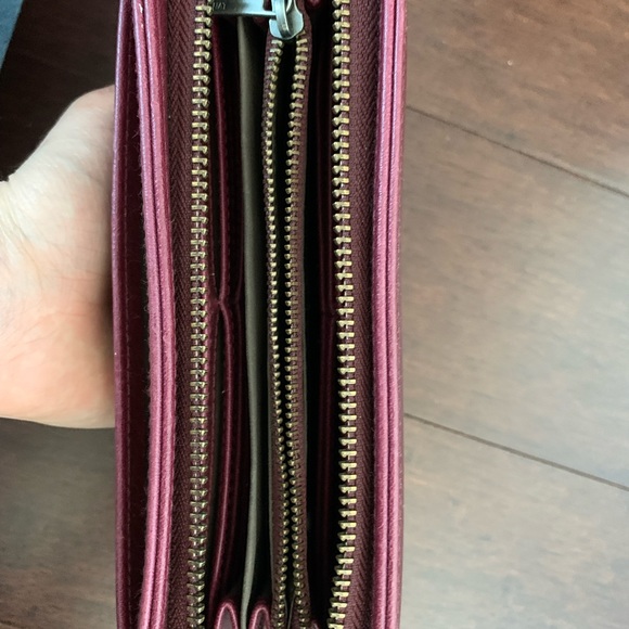 ✨Matt & Nat Wallet✨ - Picture 6 of 7